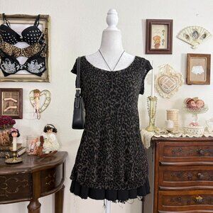 Y2k rockstar gf girly grunge subversive cheetah print top